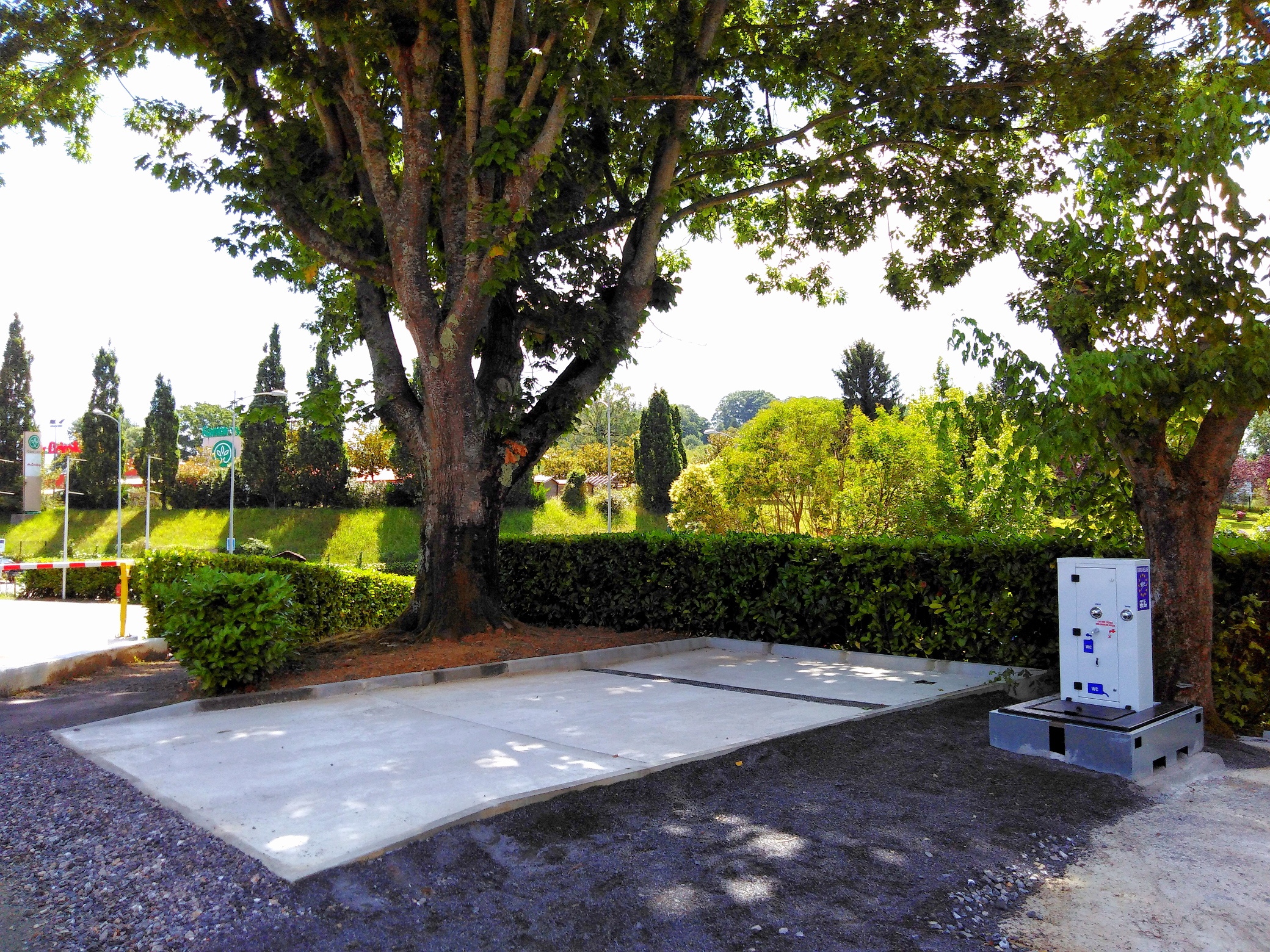 camping car service cambo les bains