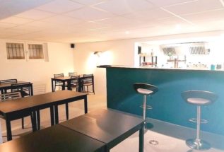 snack-interieur-camping